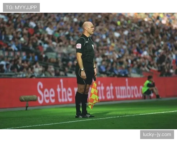 出界规则：球算出界的条件、界外球重开与裁判判定要点