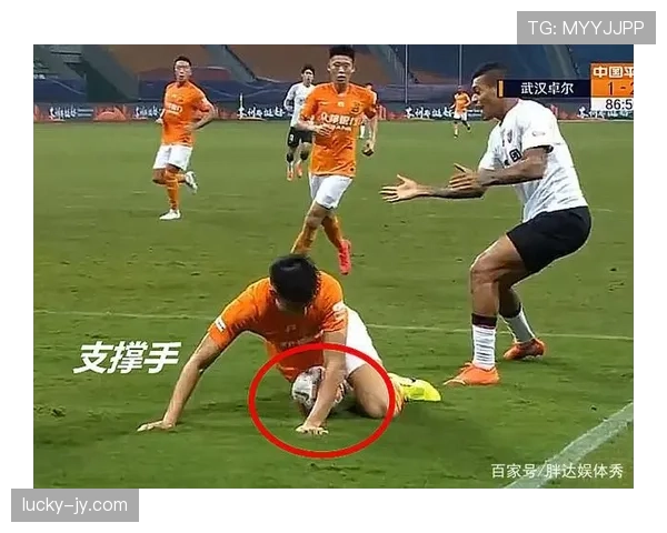 手球判罚标准详解：哪些动作算犯规哪些不算？