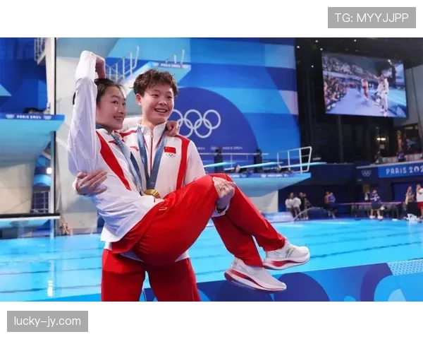 昌雅妮私下连买菜都像在走红毯，普通人笑不出来啊